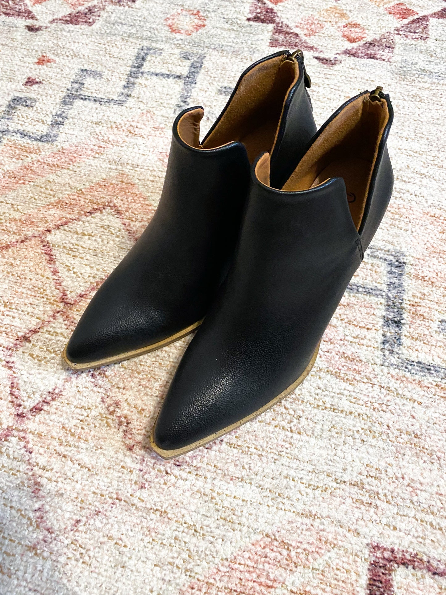 Black Pointed Toe Booty