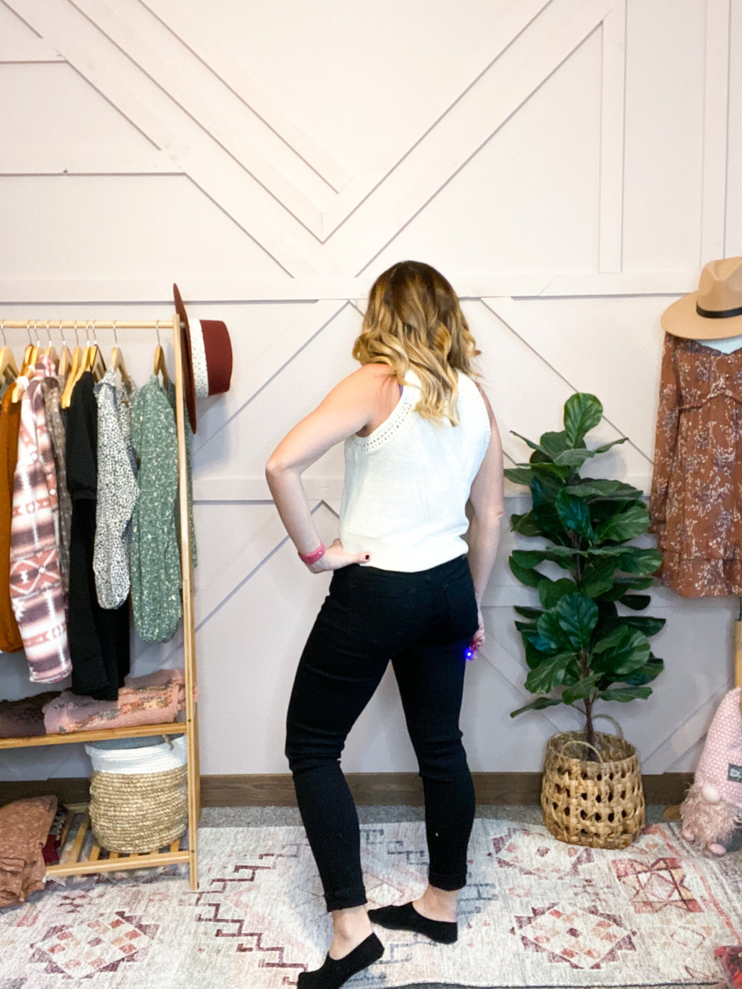 Julietta Black Jeans