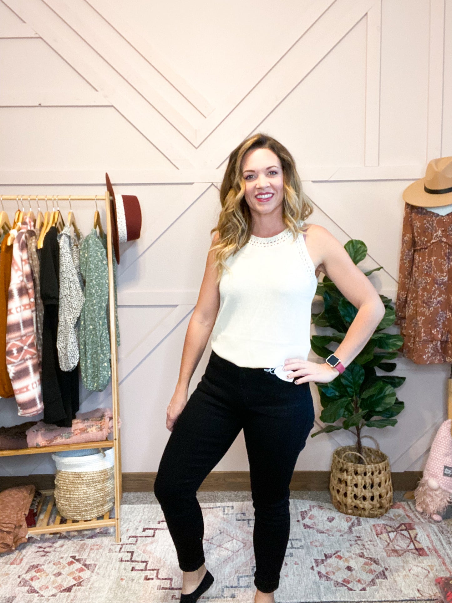Julietta Black Jeans