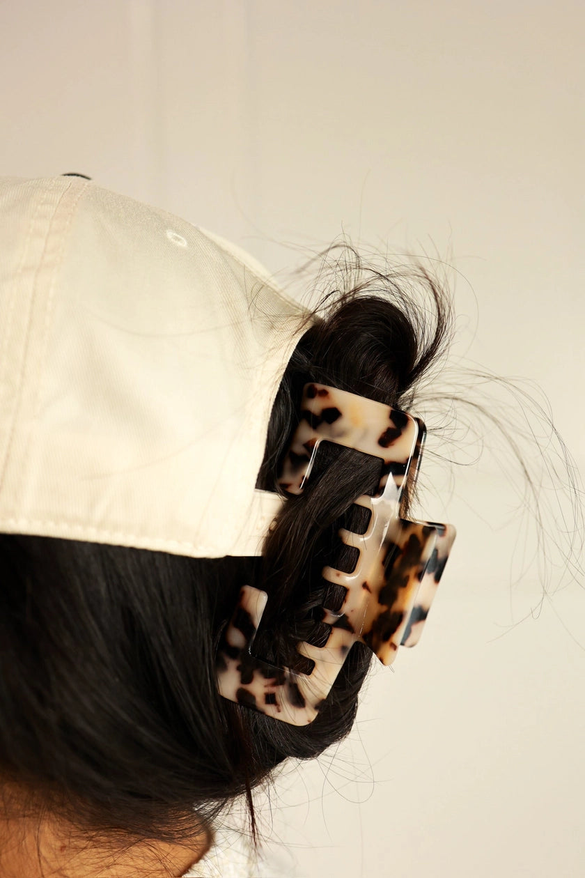 Trucker Hat Claw Clip