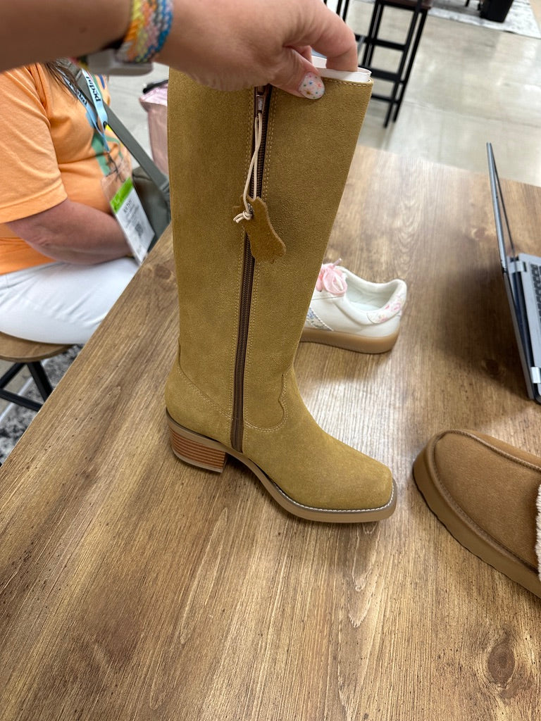 Duston Boot