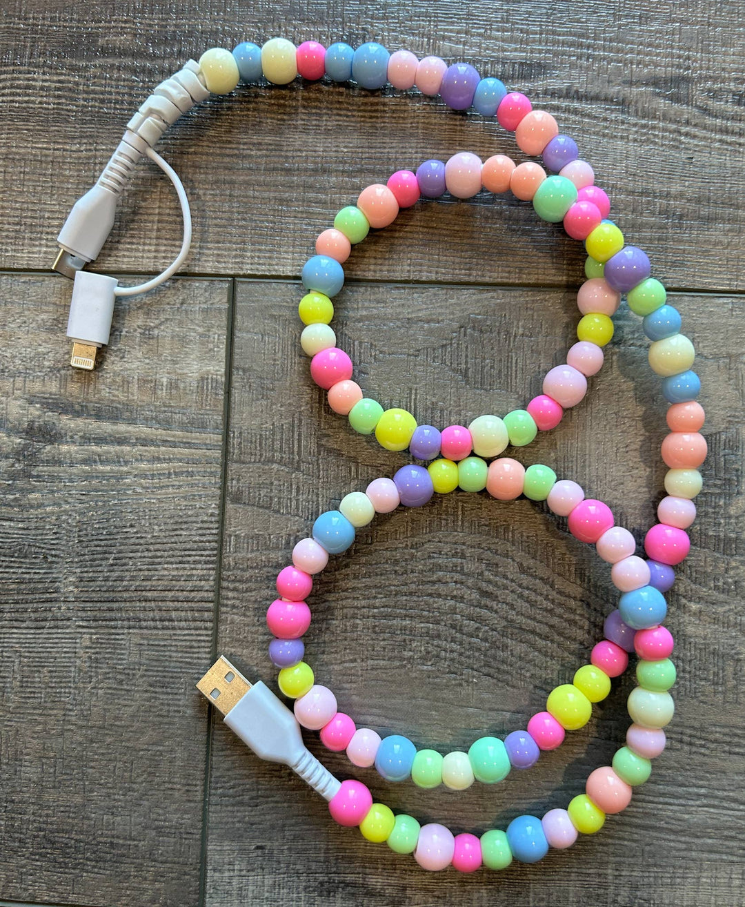 Beaded Phone Charger with Lightning & USB-C Cable: White Pearl