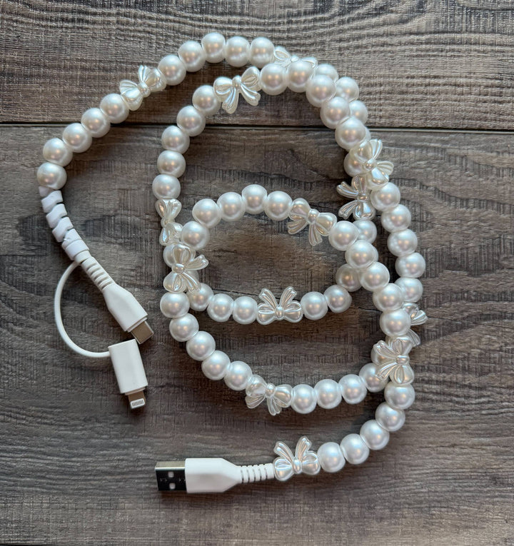 Bows Beaded Phone Charger with Lightning & USB-C Cable: White