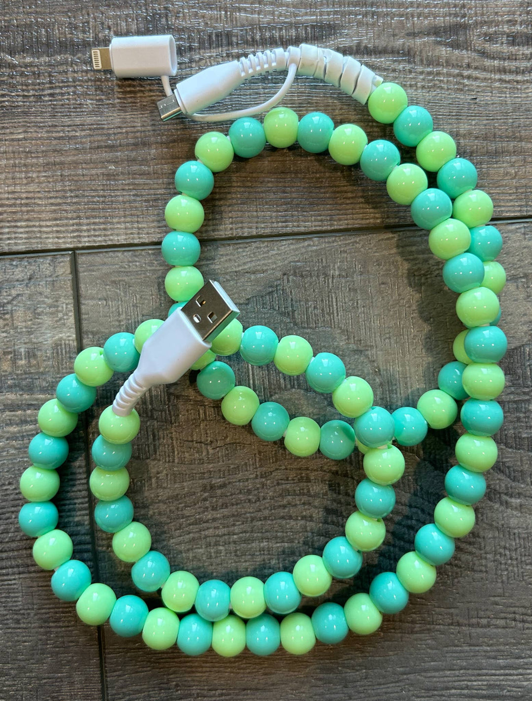 Beaded Phone Charger with Lightning & USB-C Cable: White Pearl