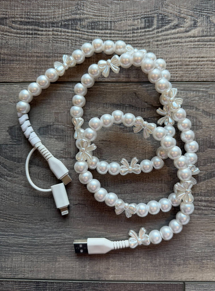 Bows Beaded Phone Charger with Lightning & USB-C Cable: White
