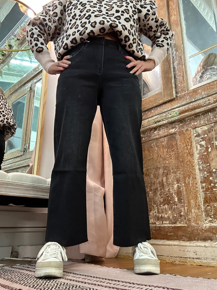 Vervet Black Crop Slim Wide Jean