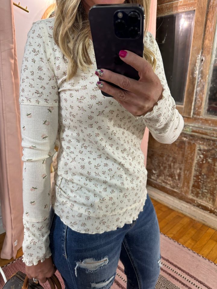 Floral Printed Lettuce Hem Fitted Knit Top