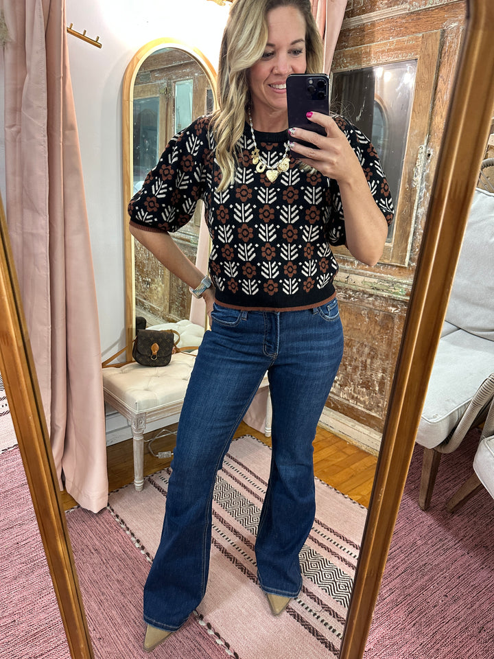 Short Puff Sleeve Floral Sweater