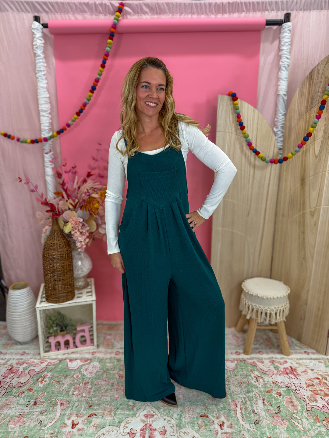 Scoop Neck Fitted Ribbed Knit Top - White